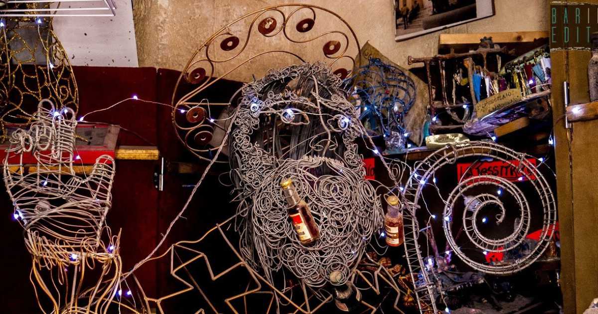 Bari, la storia di Sifol�: l'artigiano "manichinaio" che crea sculture con il fil di ferro